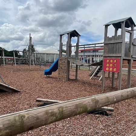 Parkdean Static Caravan On Cherry Tree Holiday Park Great Yarmouth Exteriör bild