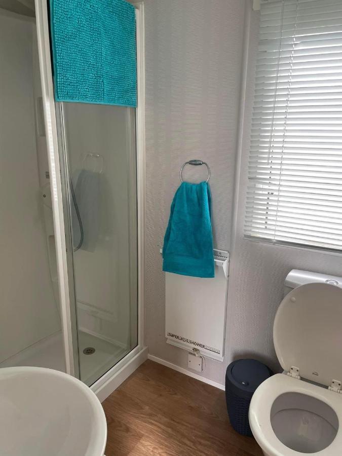 Parkdean Static Caravan On Cherry Tree Holiday Park Great Yarmouth Exteriör bild