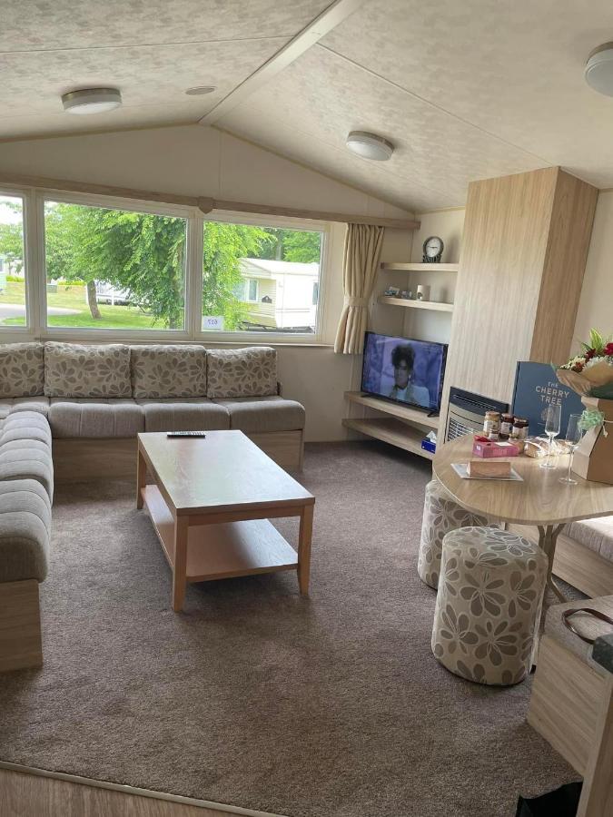 Parkdean Static Caravan On Cherry Tree Holiday Park Great Yarmouth Exteriör bild